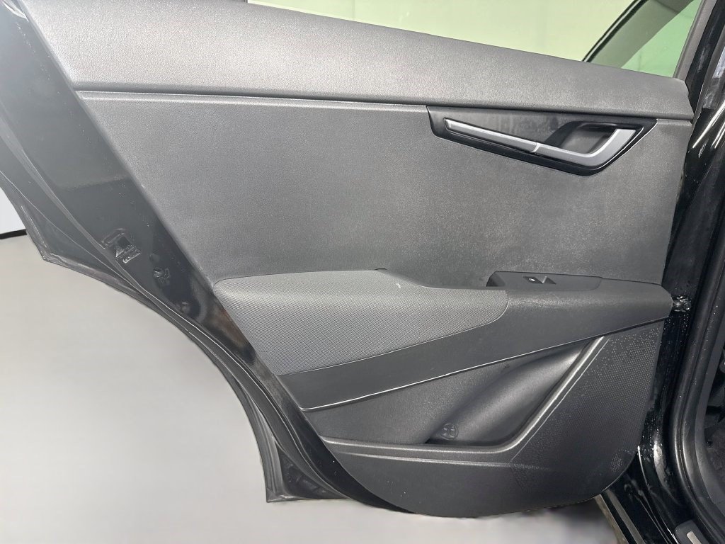Used 2023 Kia Niro Wave FWD image 25