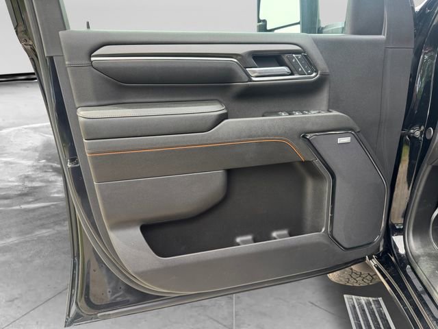 Used 2024 GMC Sierra 3500 AT4 w/ AT4 Premium Plus Package AWD/4WD image 7