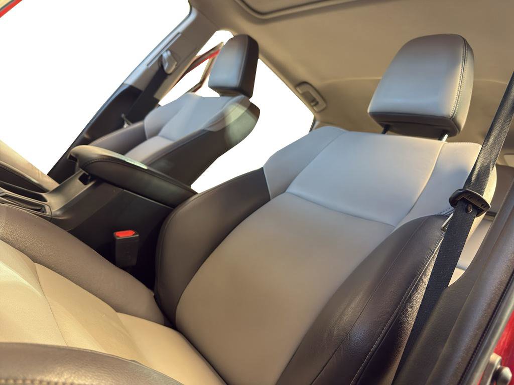 Used 2015 Toyota RAV4 Limited image 14