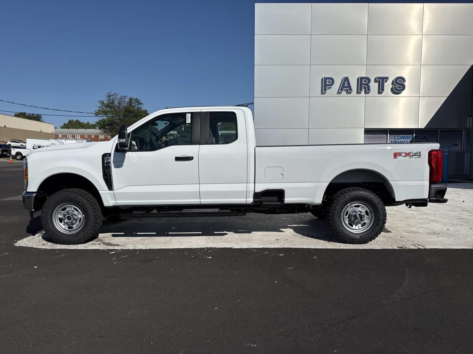 New 2026 Ford F250 XL w/ XL Off-Road Package AWD/4WD image 6