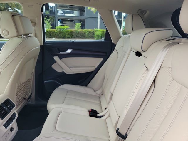 Certified 2024 Audi Q5 e Prestige w/ Prestige Package AWD/4WD image 10