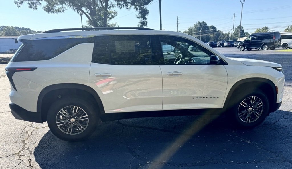 New 2026 Chevrolet Traverse LT image 30