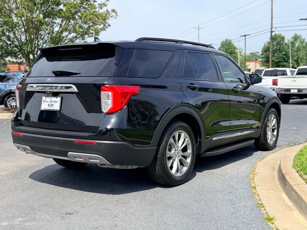 Certified 2022 Ford Explorer XLT w/ Equipment Group 202A RWD image 7