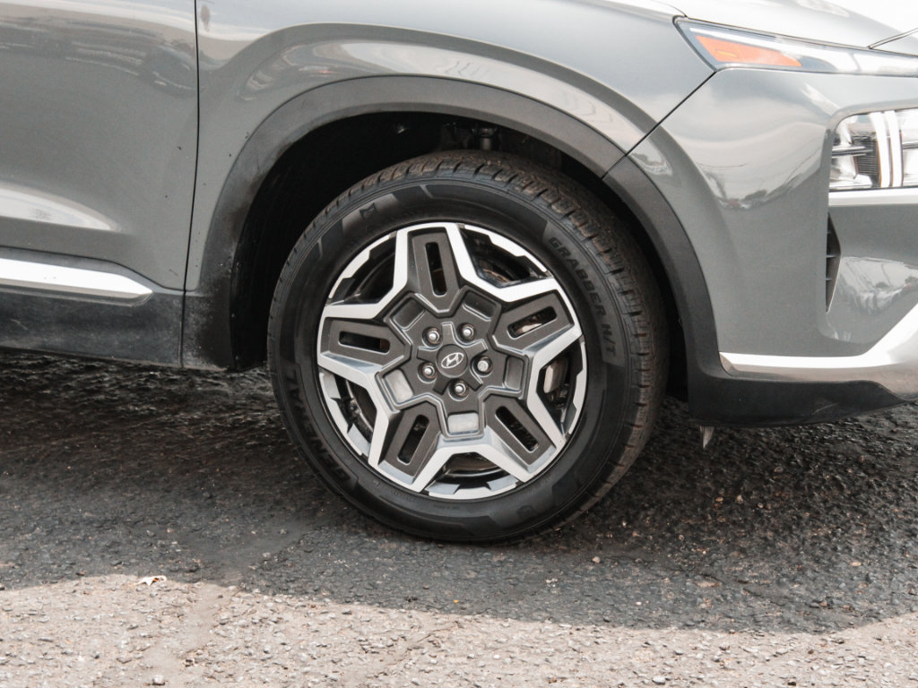 Used 2023 Hyundai Santa Fe SEL Premium AWD/4WD image 4
