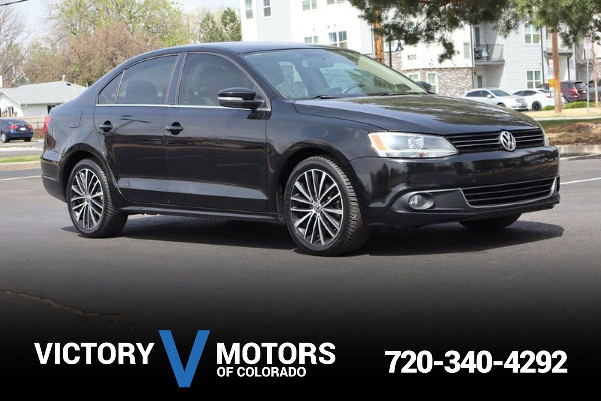 Used 2012 Volkswagen Jetta SEL FWD image 1