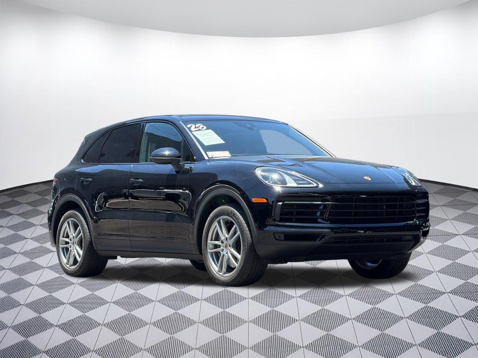 Used 2023 Porsche Cayenne AWD/4WD image 8