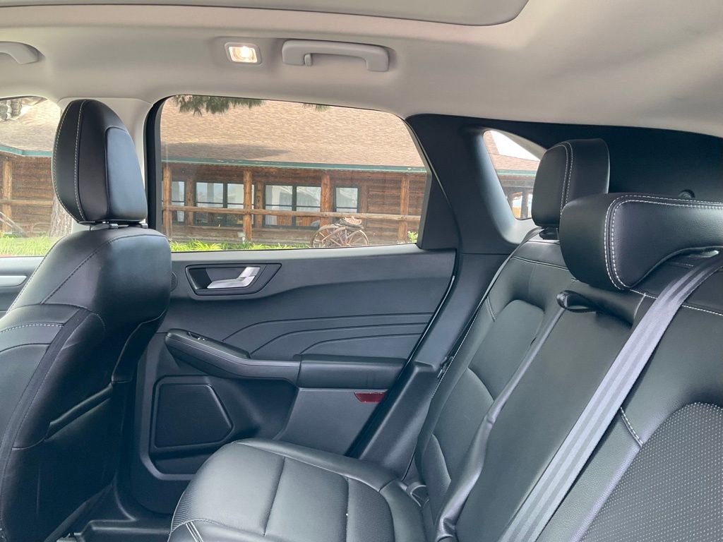 Used 2022 Ford Escape SEL w/ Technology Package image 24