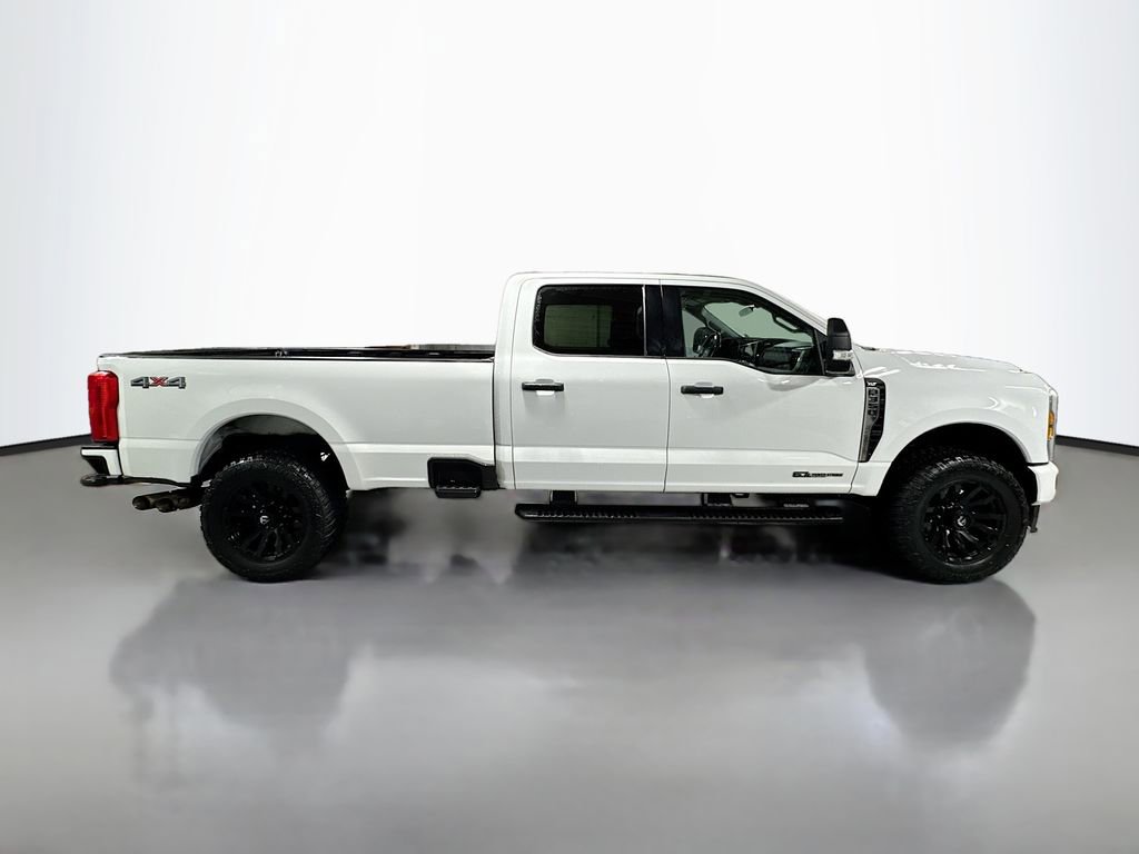 Used 2024 Ford F350 XLT image 5