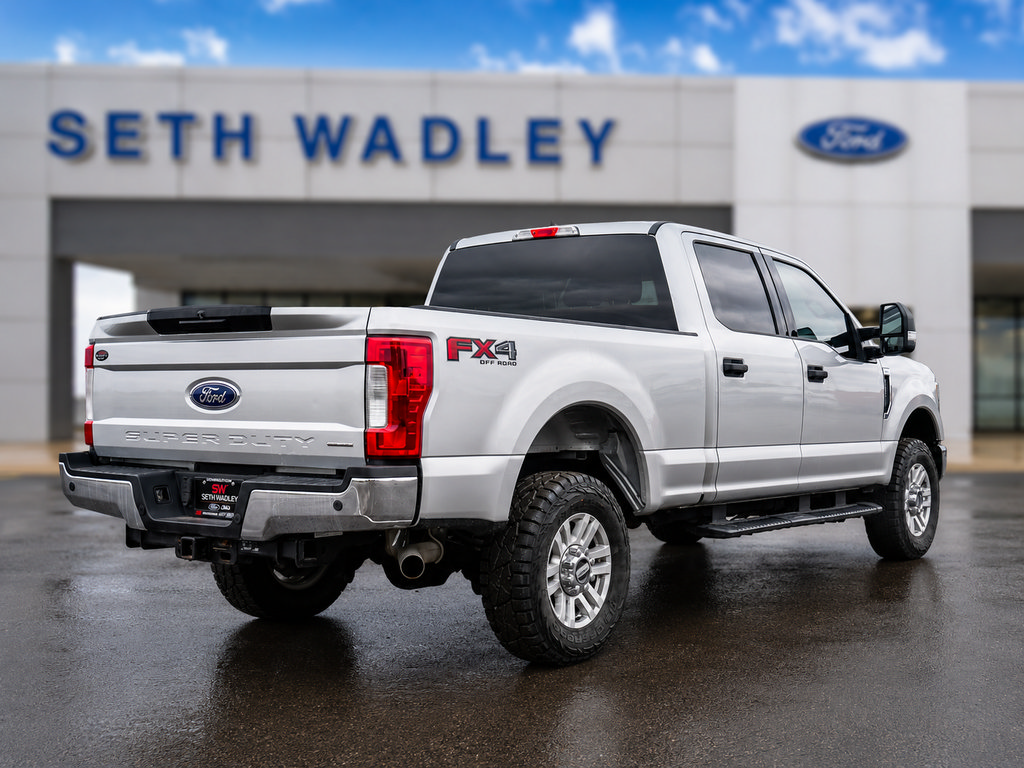 Used 2018 Ford F250 XLT w/ XLT Value Package AWD/4WD image 7