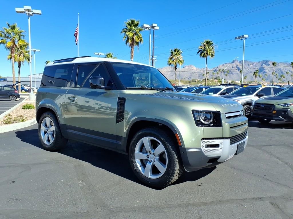 Used 2021 Land Rover Defender 90 First Edition image 32