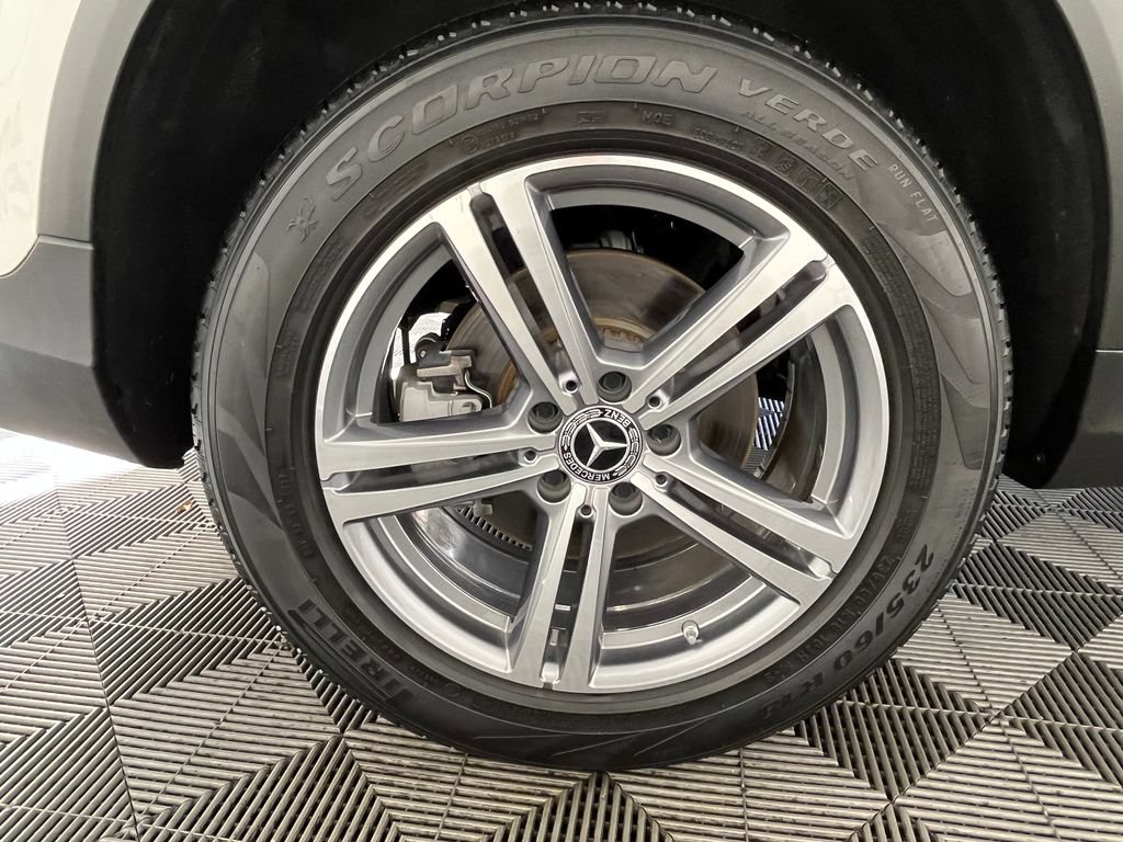 Used 2022 Mercedes-Benz GLC 300 4MATIC image 14