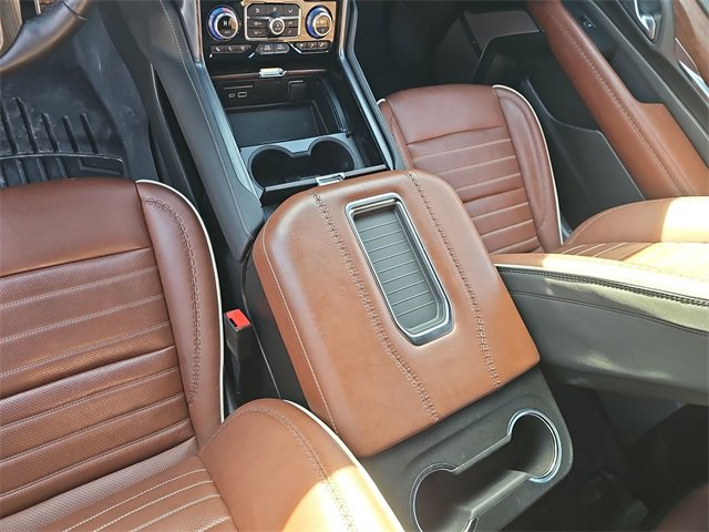 Used 2024 GMC Yukon Denali Ultimate image 24
