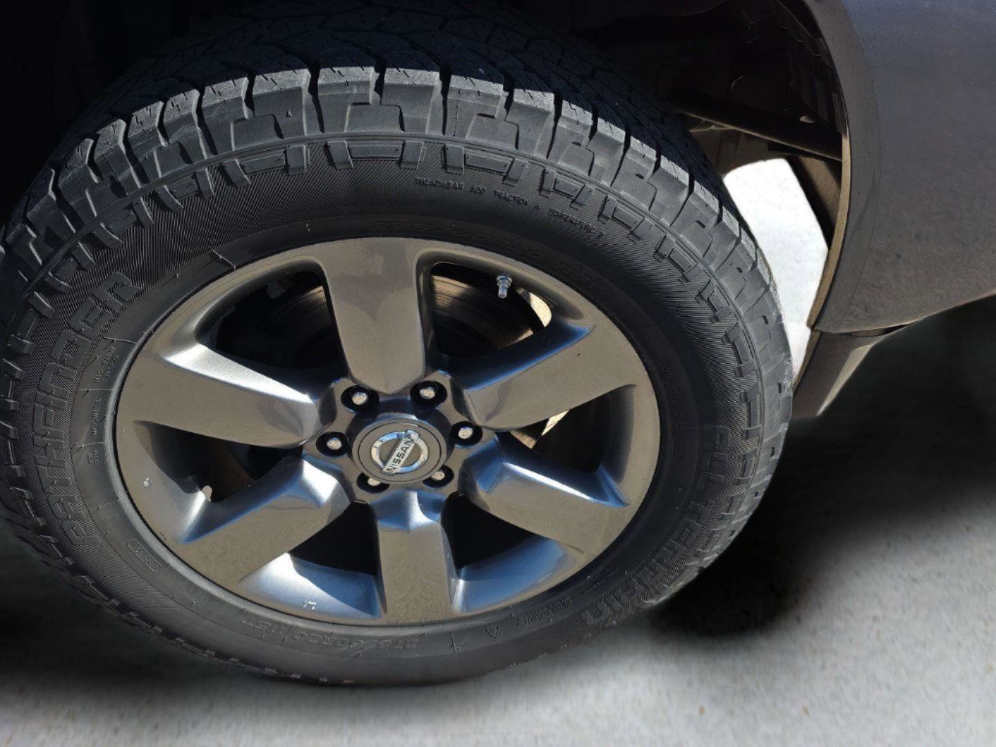Used 2015 Nissan Titan SV w/ SV Value Truck Package image 35