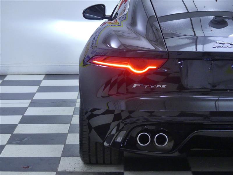 Used 2017 Jaguar F-TYPE R image 30