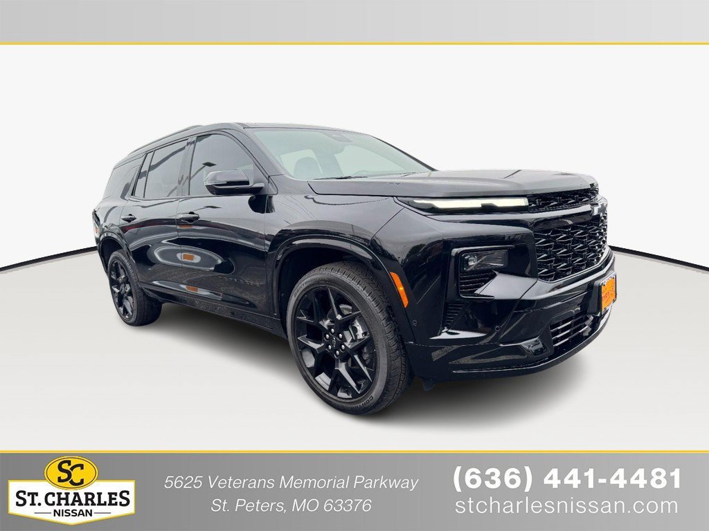 Used 2026 Chevrolet Traverse RS w/ LPO, Floor Liner Package AWD/4WD image 1