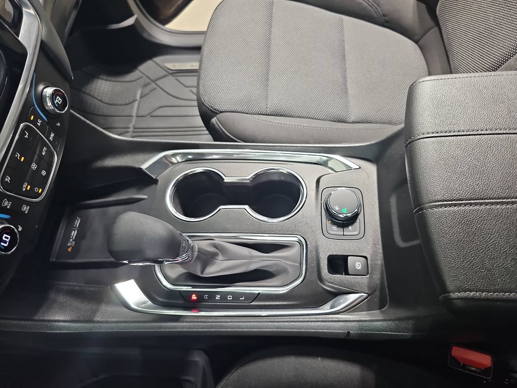 Certified 2023 Chevrolet Traverse LT FWD image 32