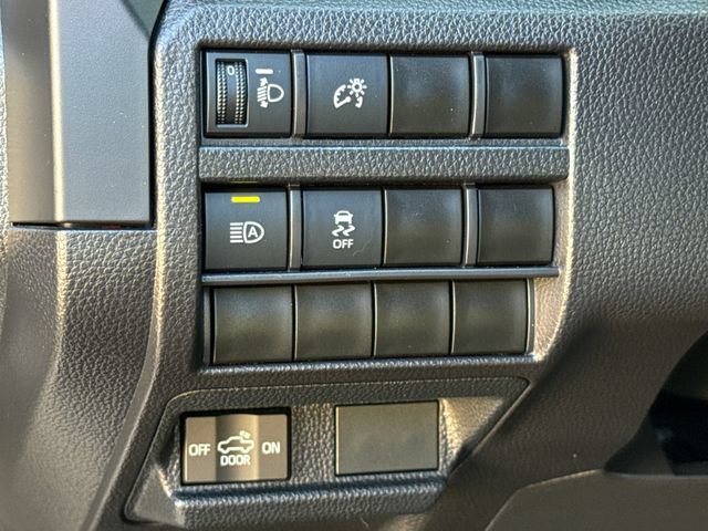 Used 2026 Toyota Tacoma SR AWD/4WD image 19