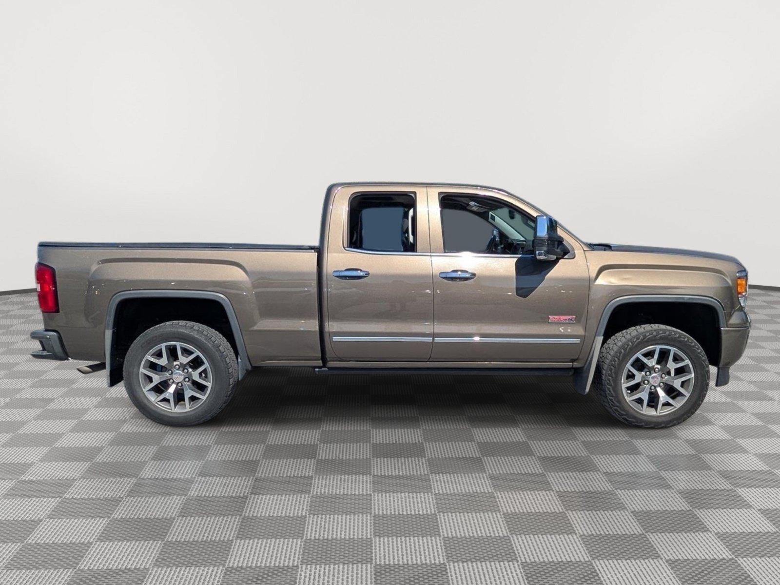 Used 2015 GMC Sierra 1500 SLT w/ All-Terrain Package AWD/4WD image 6
