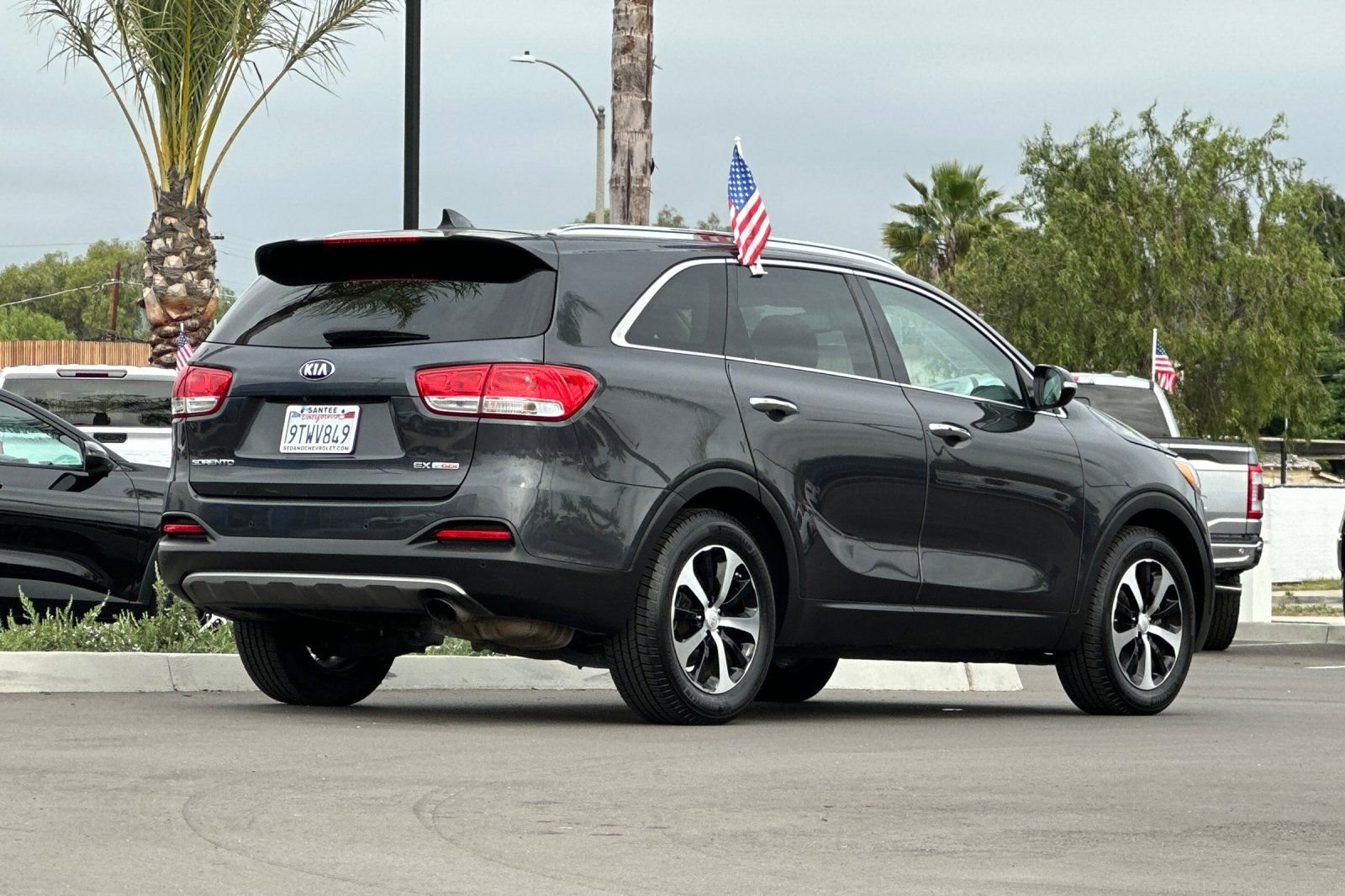 Used 2018 Kia Sorento EX w/ EX Advanced Touring Package FWD image 4