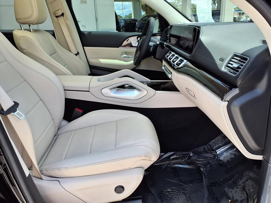 Used 2024 Mercedes-Benz GLE 450e 4MATIC image 9