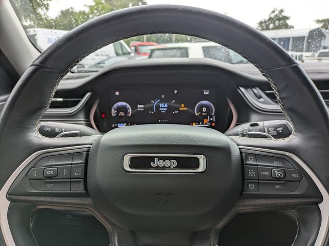 Used 2021 Jeep Grand Cherokee L Limited w/ Luxury Tech Group II AWD/4WD image 43