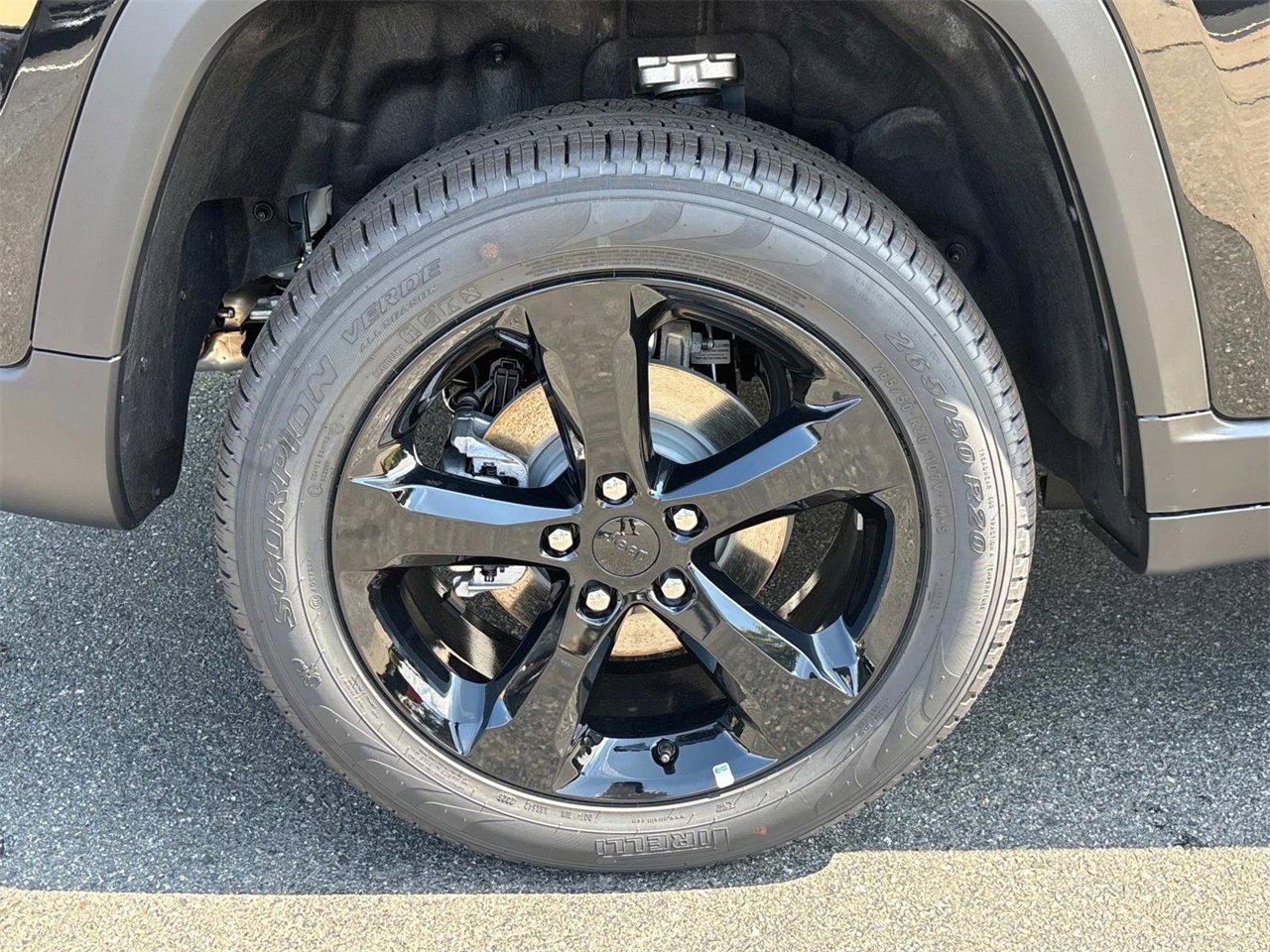 New 2025 Jeep Grand Cherokee Limited w/ Luxury Tech Group II image 33