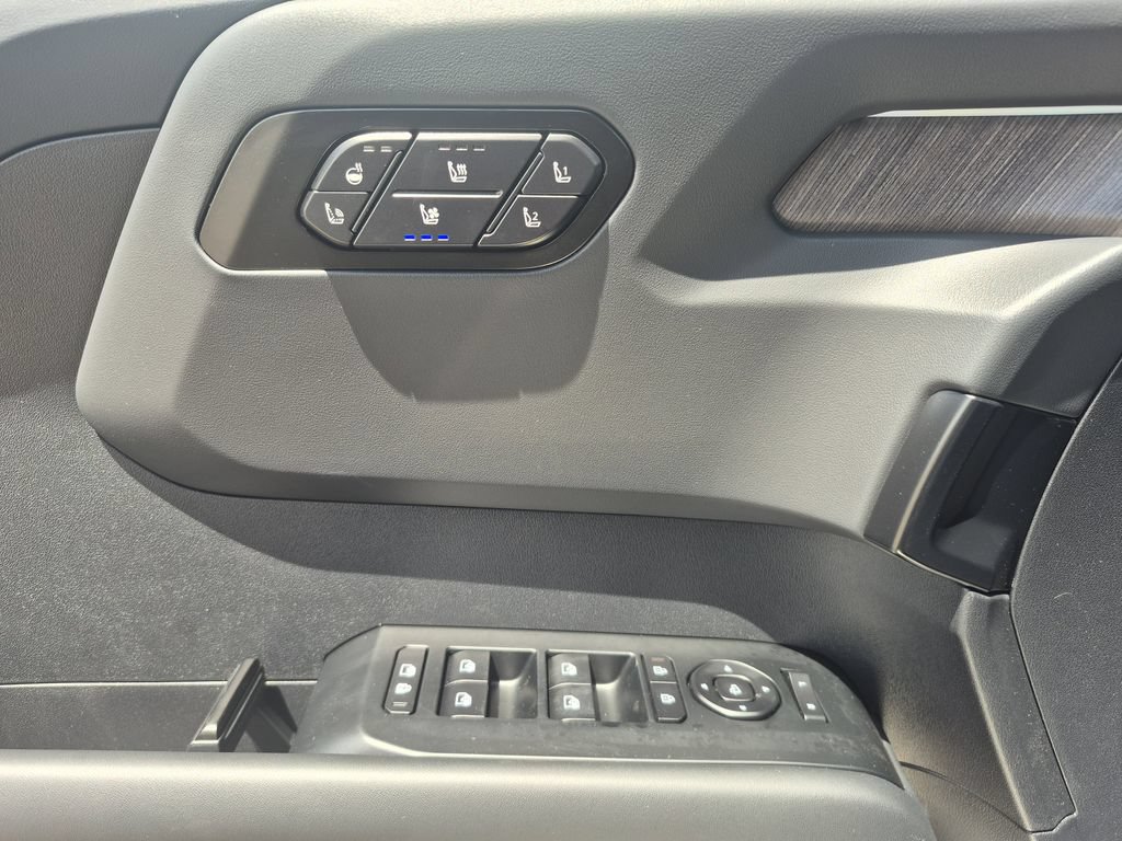 New 2026 Kia EV9 Land w/ Nightfall Edition Package AWD/4WD image 7