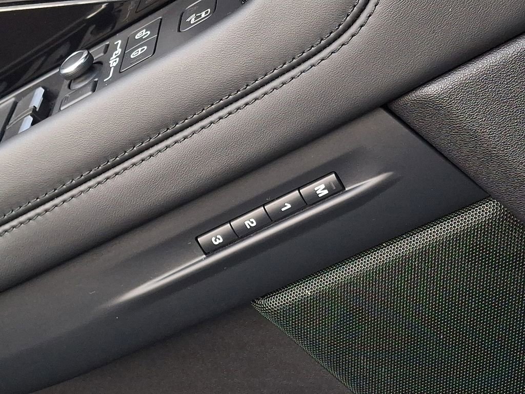 Used 2020 Land Rover Range Rover Evoque SE AWD/4WD image 26