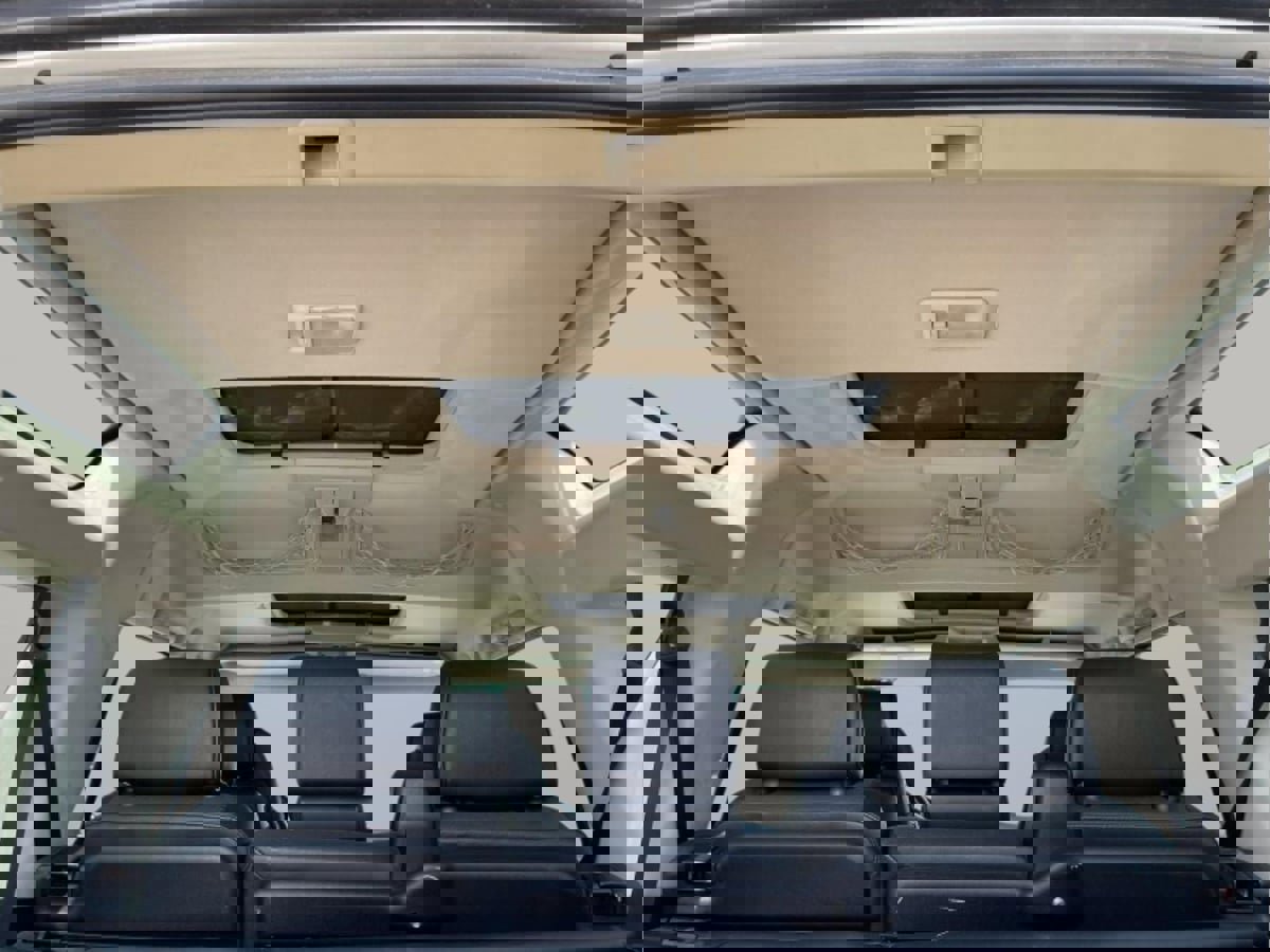 Used 2004 Land Rover Discovery SE image 20