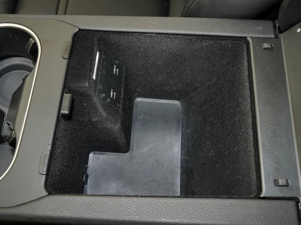 Certified 2023 Porsche Cayenne AWD/4WD image 34