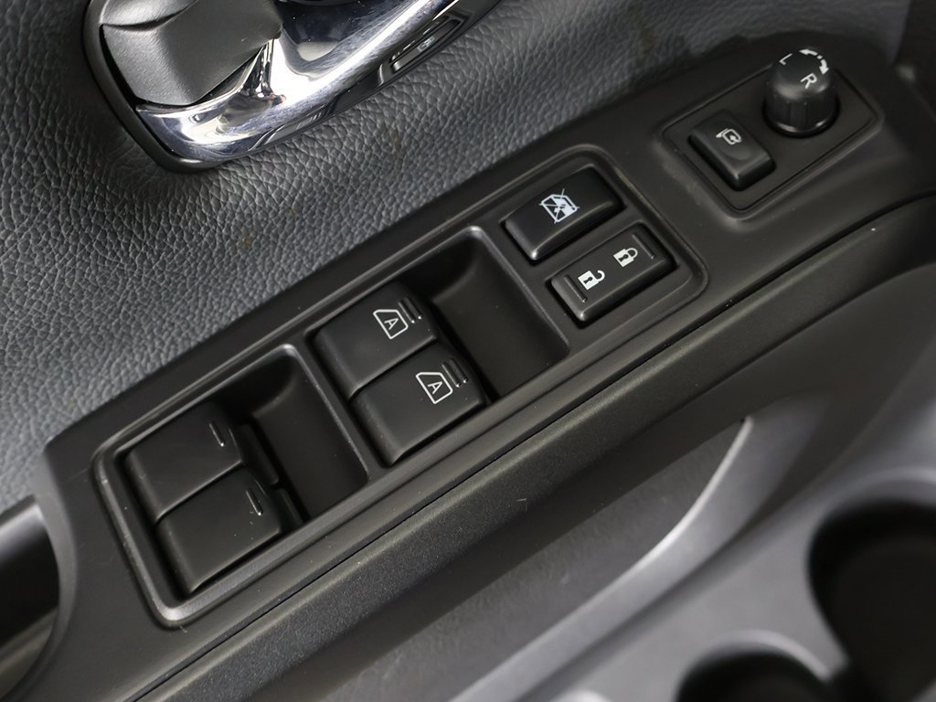 Used 2021 Nissan Titan PRO-4X w/ Pro-4x Convenience Package image 43