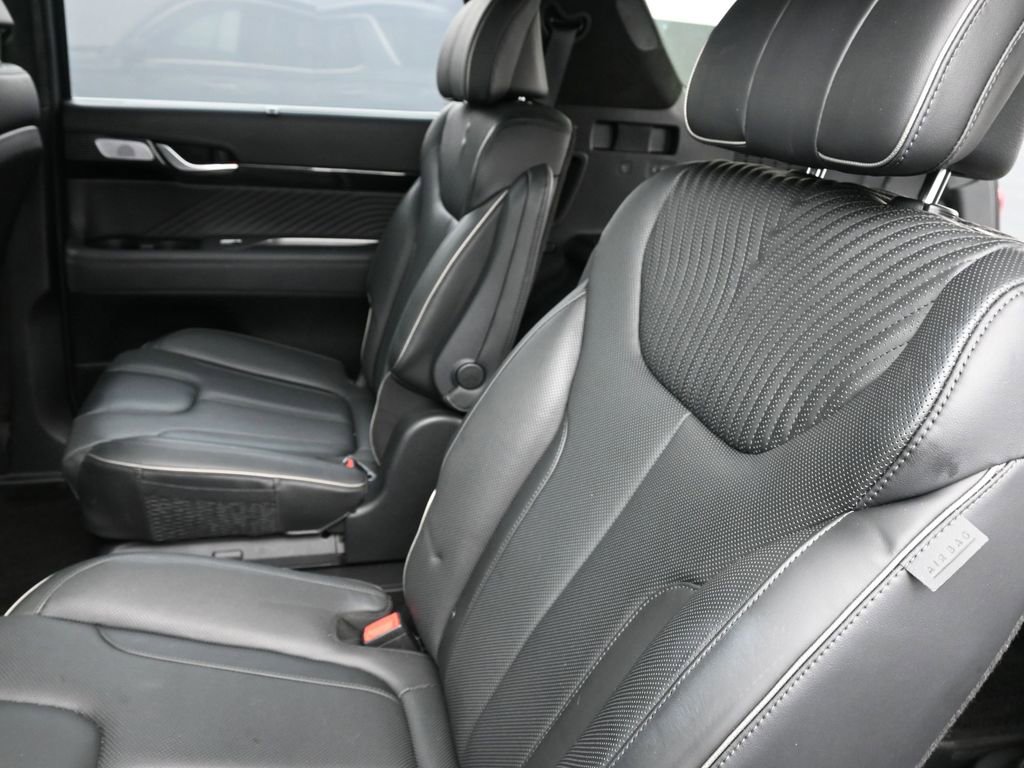 Used 2023 Hyundai Palisade Calligraphy w/ Cargo Package image 26