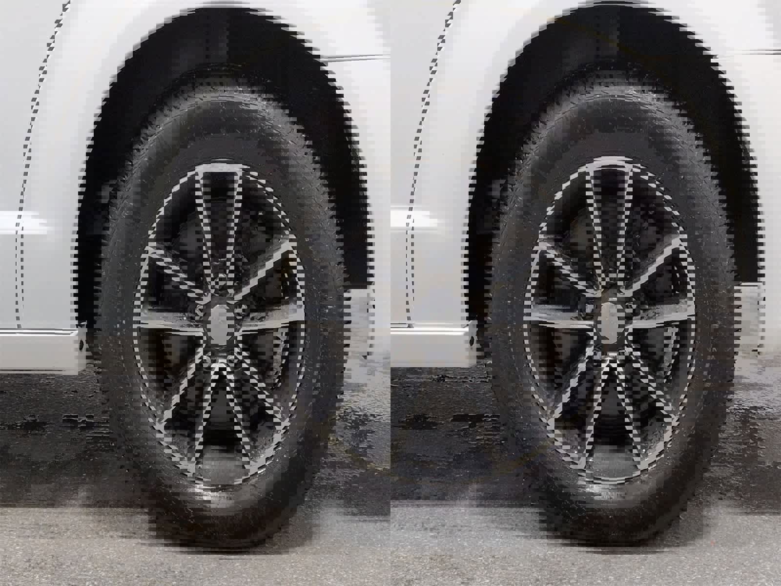 Certified 2018 Dodge Grand Caravan SXT w/ Driver Convenience Group image 14