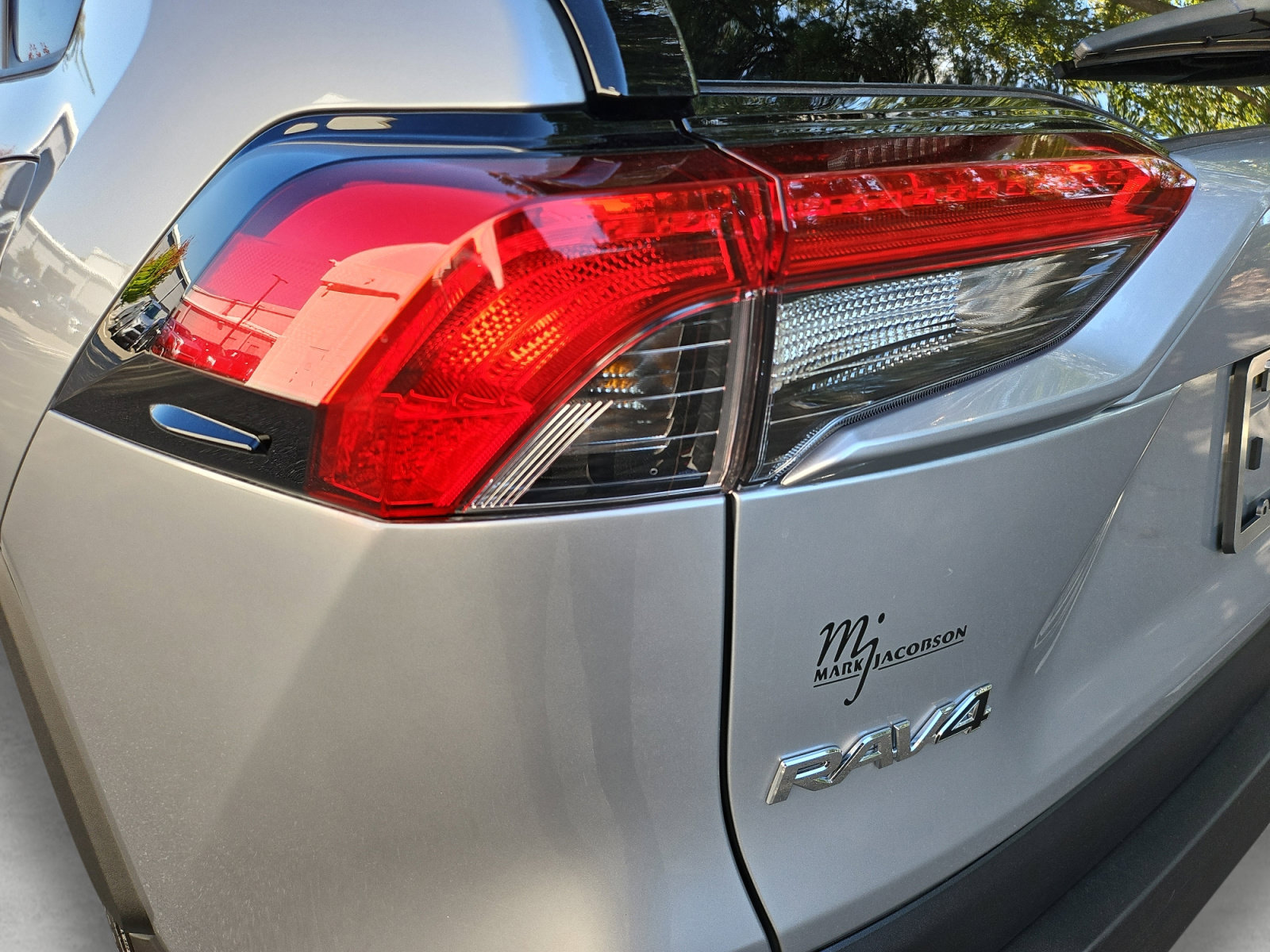 Used 2025 Toyota RAV4 XLE w/ Convenience Package AWD/4WD image 20