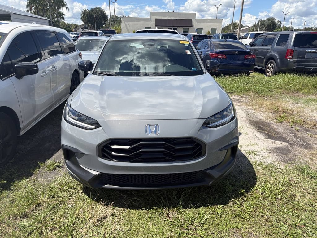 Used 2024 Honda HR-V Sport image 3