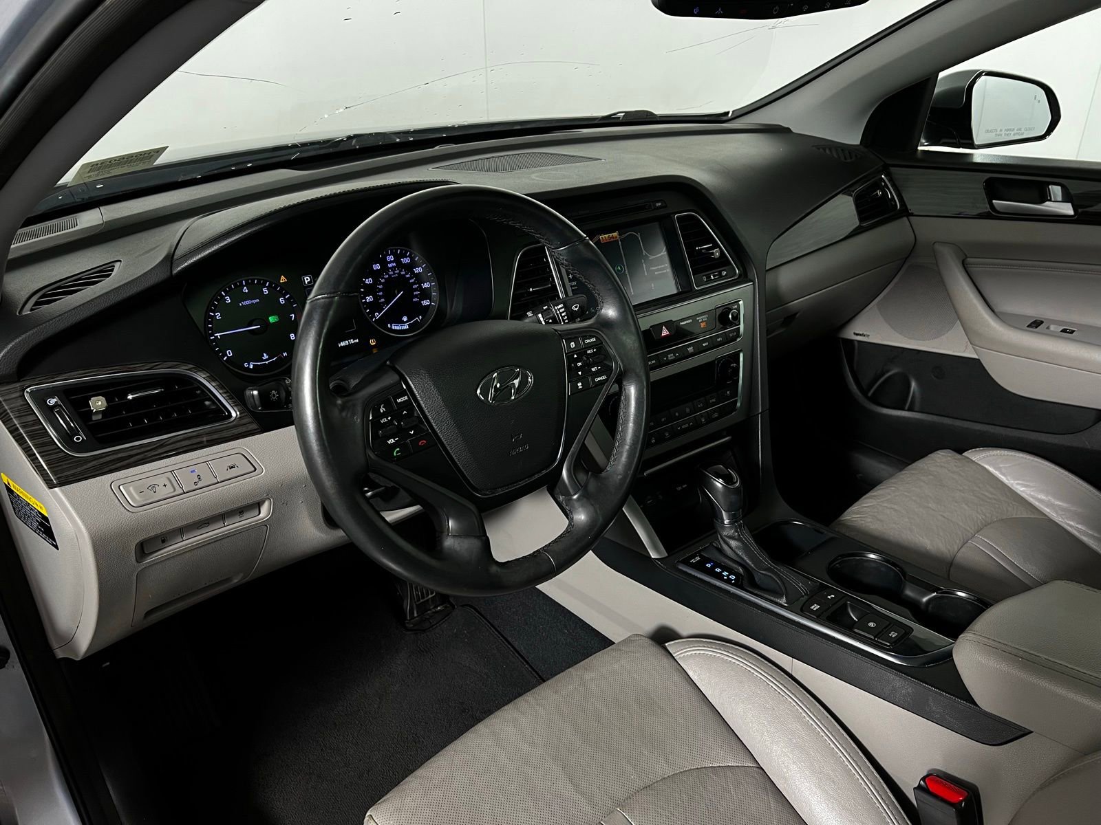 Used 2015 Hyundai Sonata Limited w/ Option Group 06 image 9