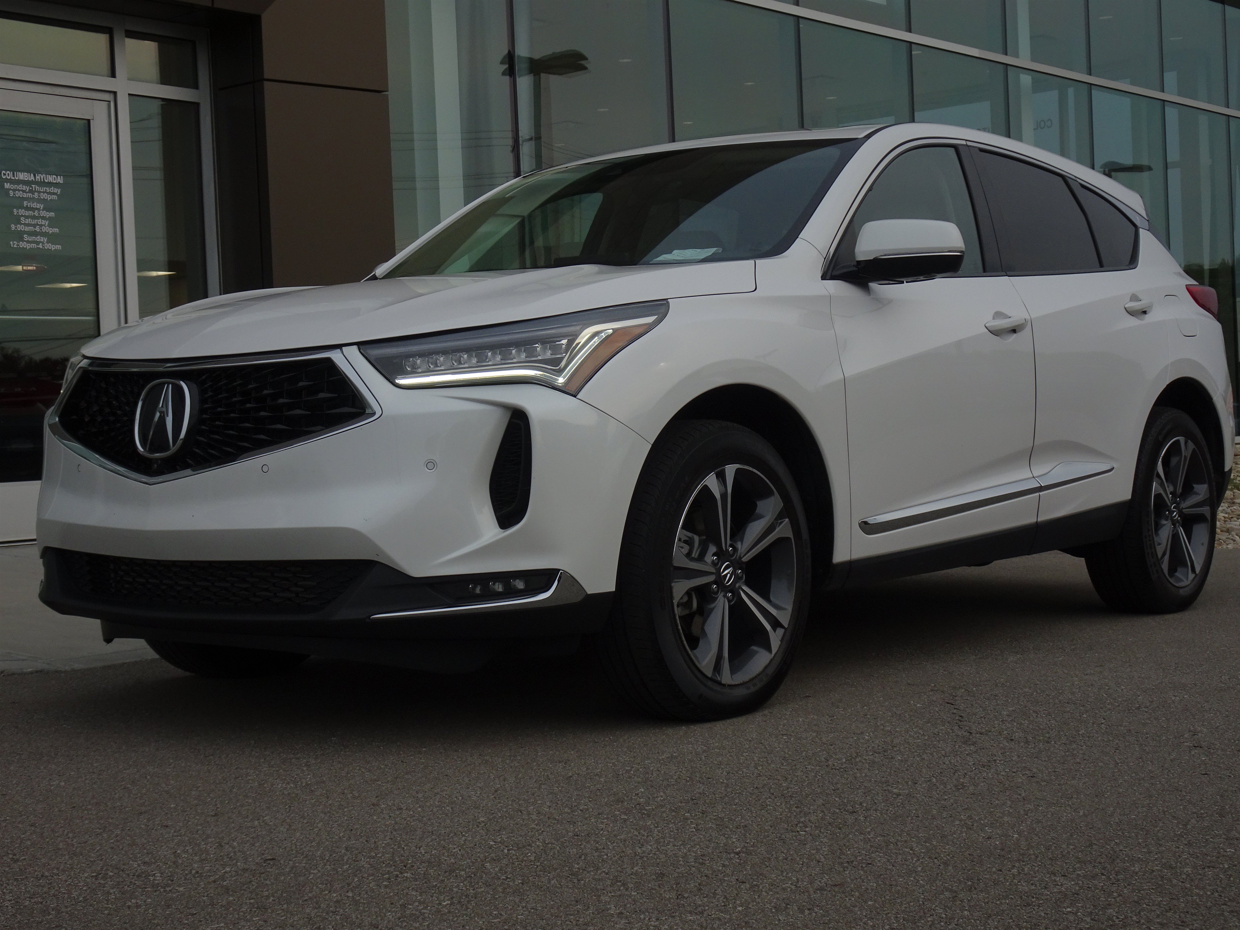 Used 2023 Acura RDX w/ Advance Package AWD/4WD video 1