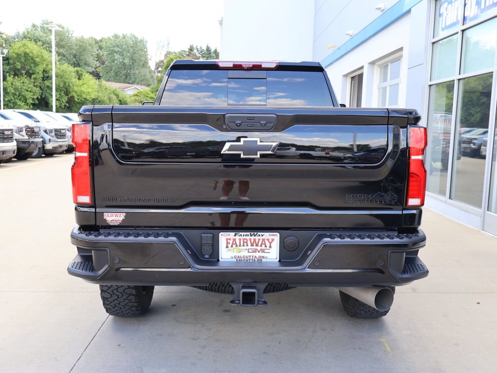Certified 2024 Chevrolet Silverado 2500 High Country w/ High Country Premium Package AWD/4WD image 9