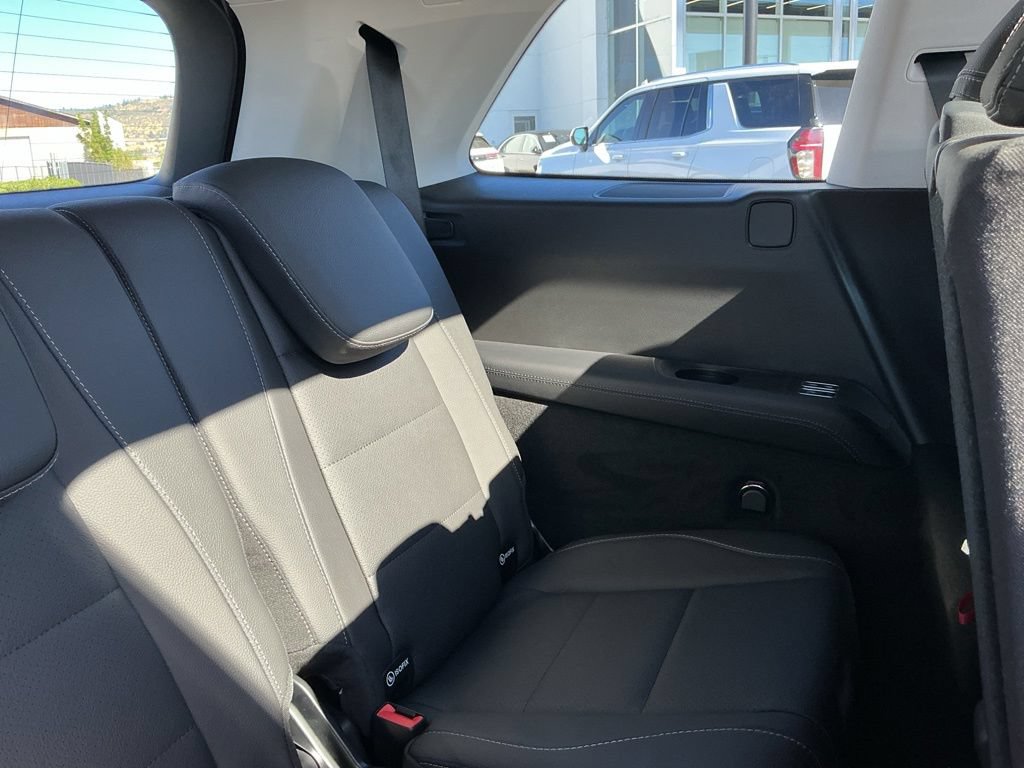 New 2026 Mercedes-Benz GLS 450 4MATIC image 25