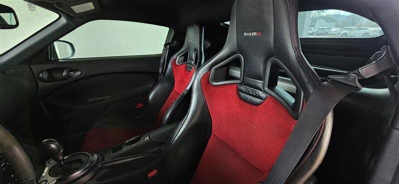 Used 2016 Nissan 370Z NISMO image 18
