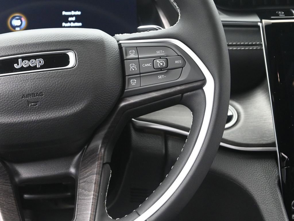 New 2025 Jeep Grand Cherokee L Limited image 31