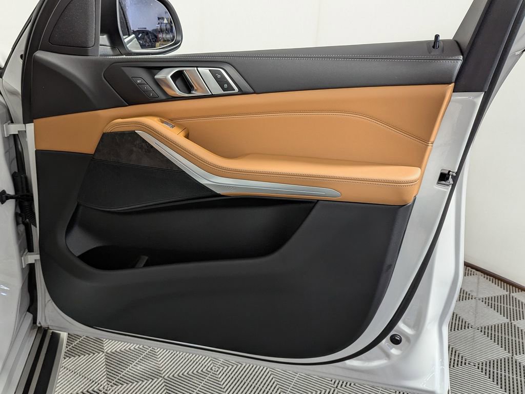 Certified 2023 BMW X7 xDrive40i image 30