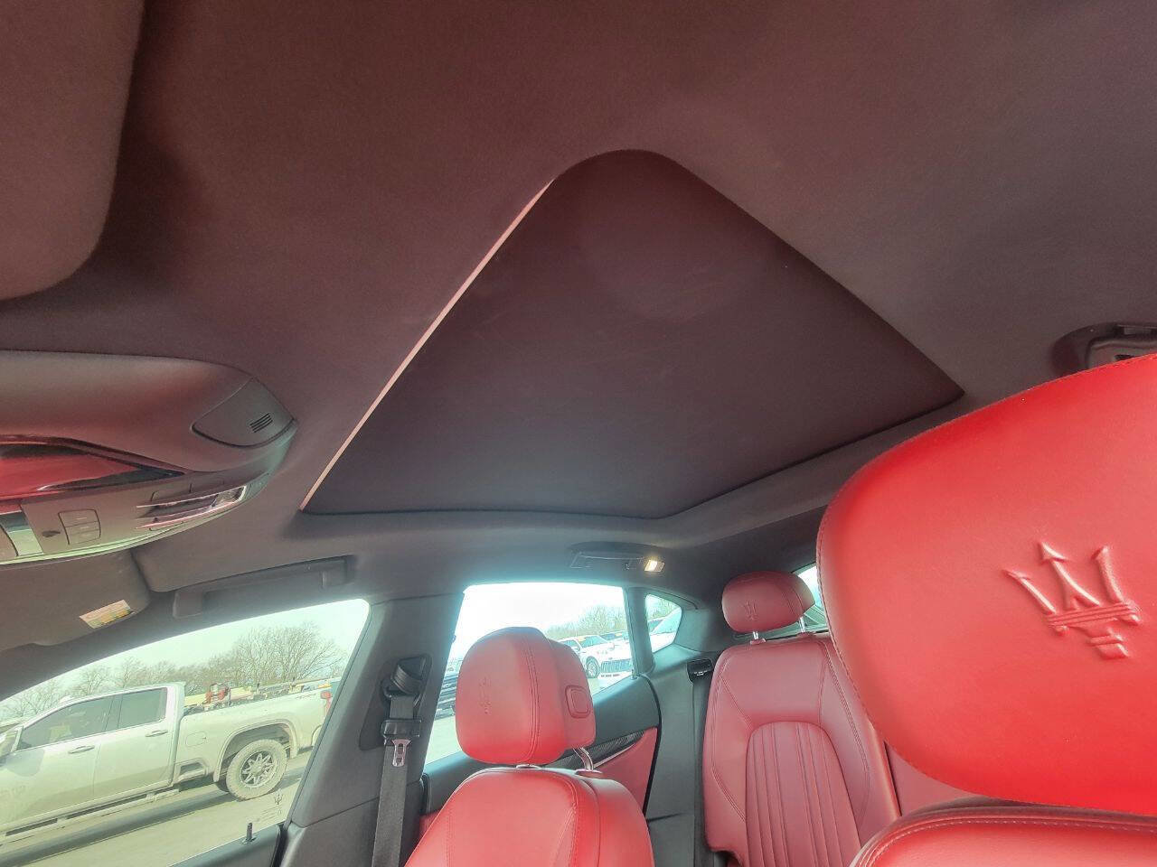 Used 2017 Maserati Levante S image 15