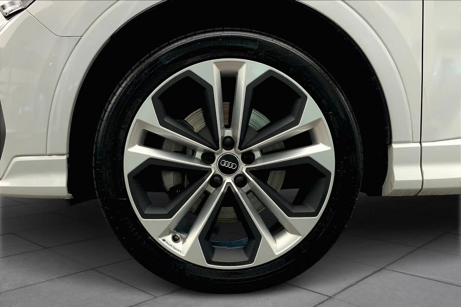Used 2020 Audi Q3 2.0T Premium Plus w/ Premium Plus Package AWD/4WD image 11
