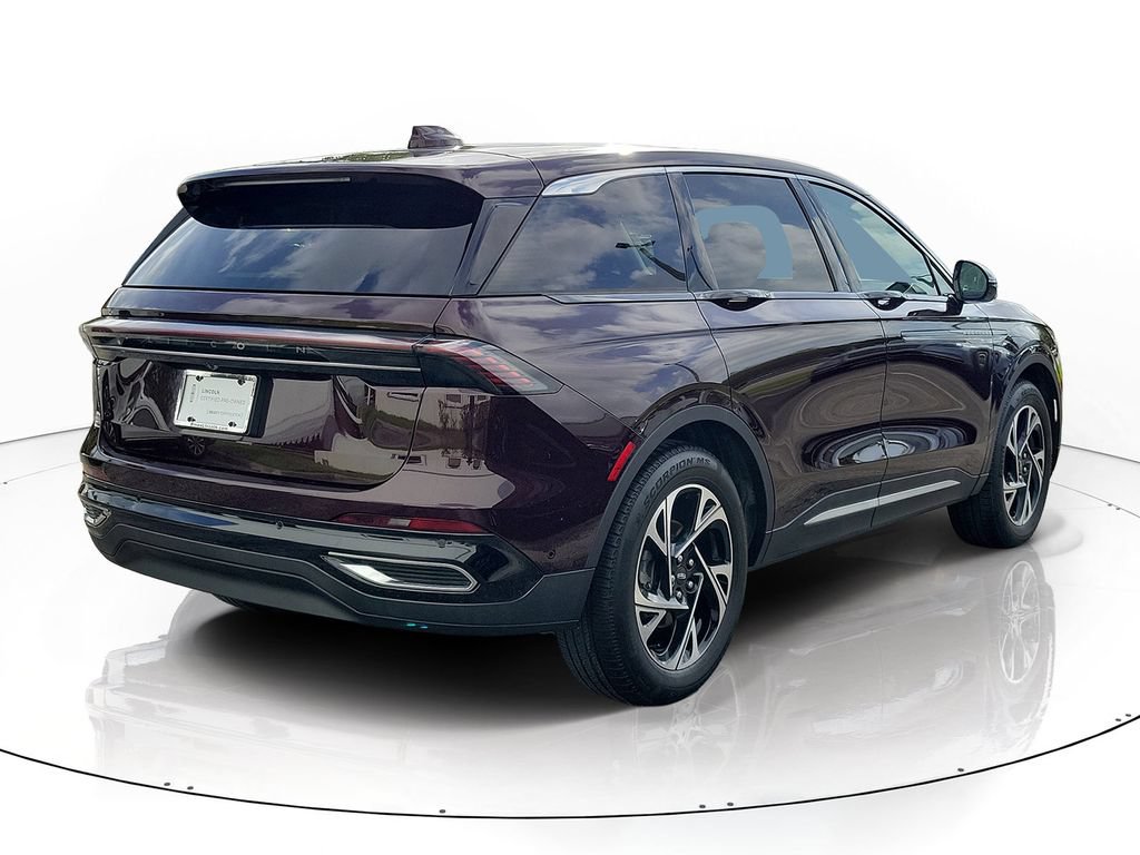 Certified 2024 Lincoln Nautilus Premier AWD/4WD image 3