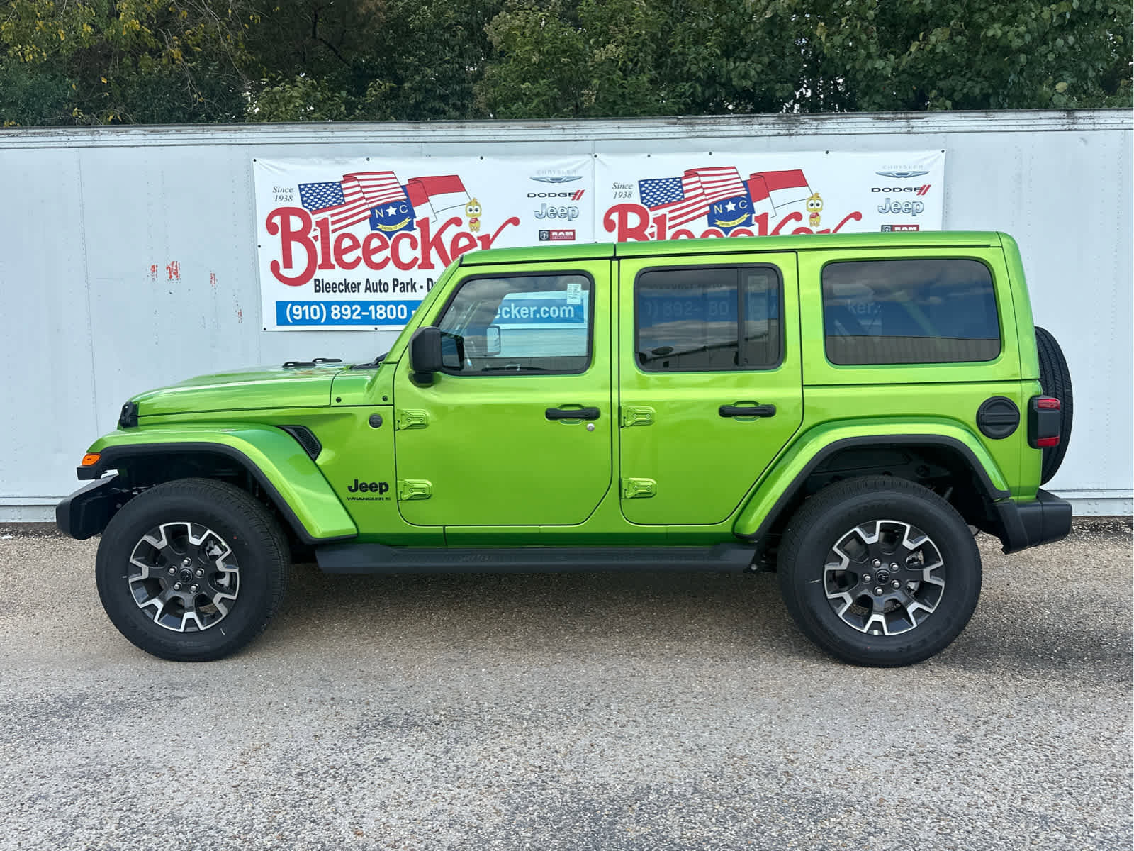New 2026 Jeep Wrangler Sahara image 7