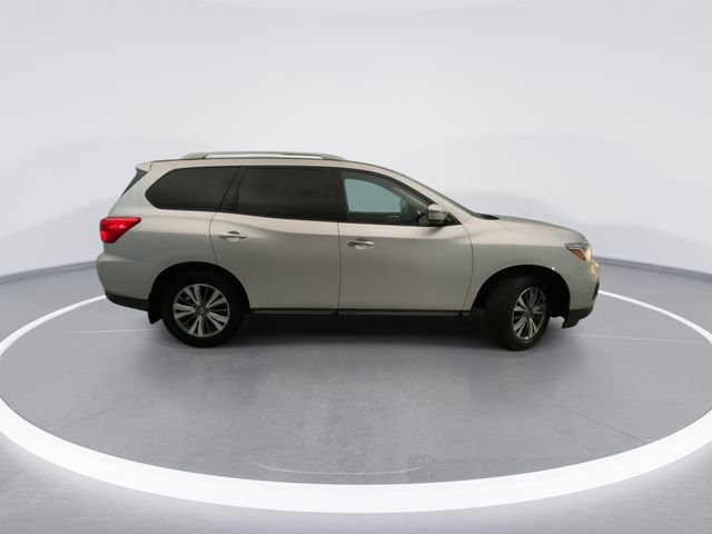 Used 2019 Nissan Pathfinder S image 5