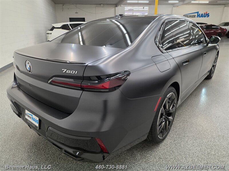 Used 2023 BMW 760i xDrive AWD/4WD image 11