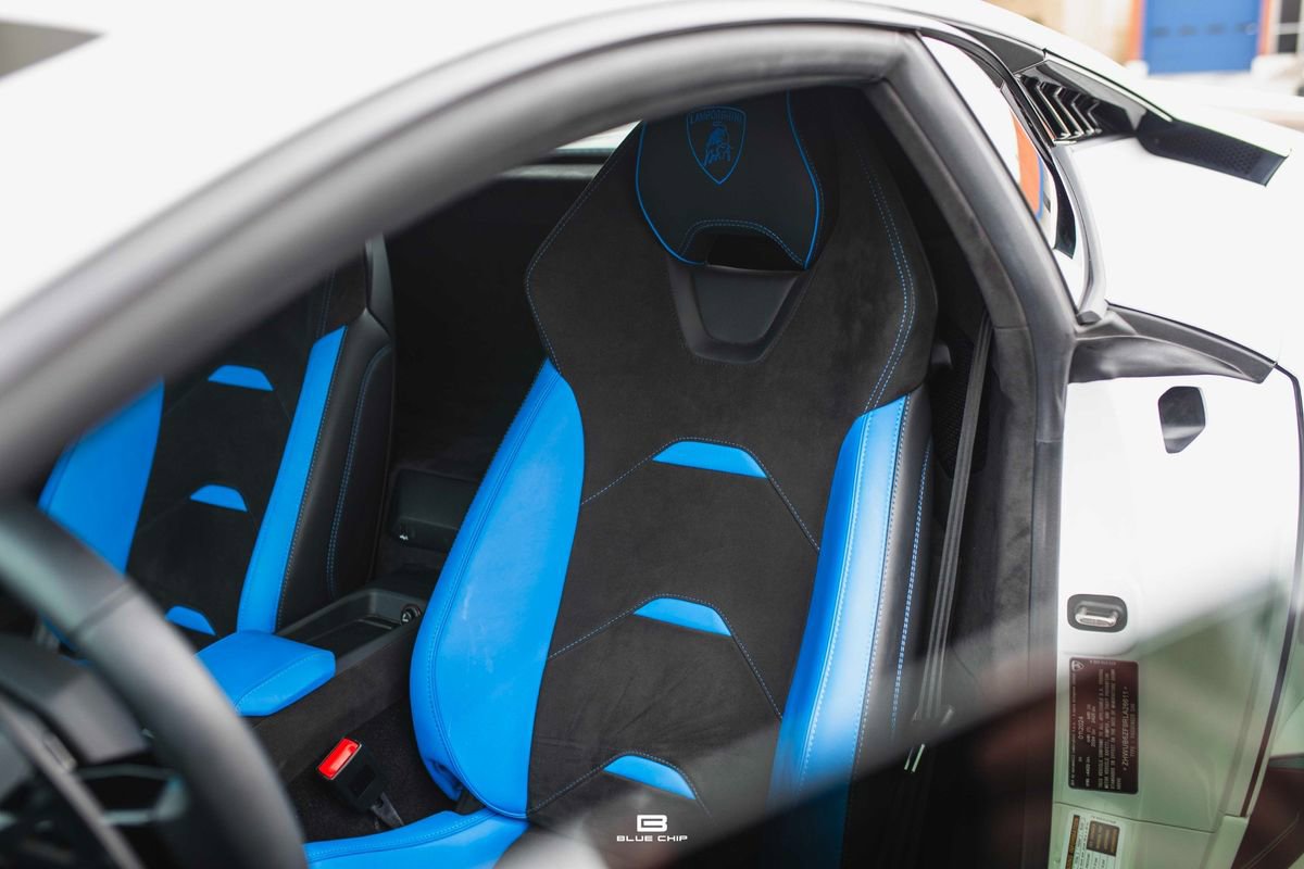 Used 2024 Lamborghini Huracan Tecnica image 13