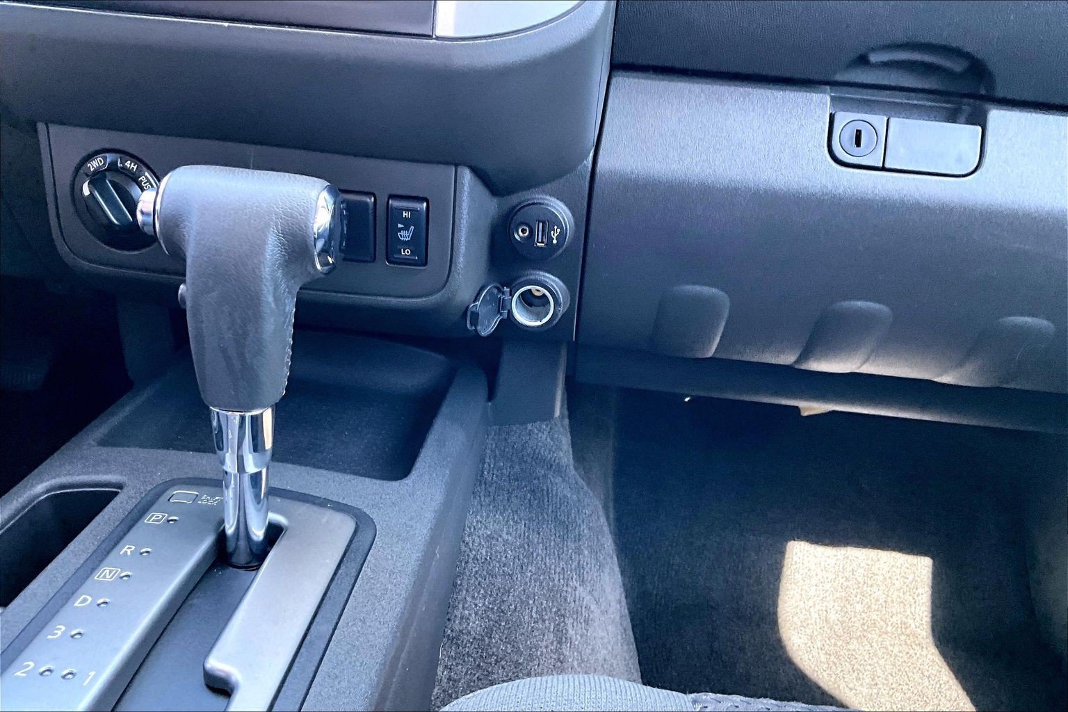 Used 2018 Nissan Frontier SV w/ Value Truck Package AWD/4WD image 23